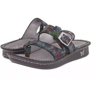 NWT RARE Alegria Valentina Manic Thong Sandals